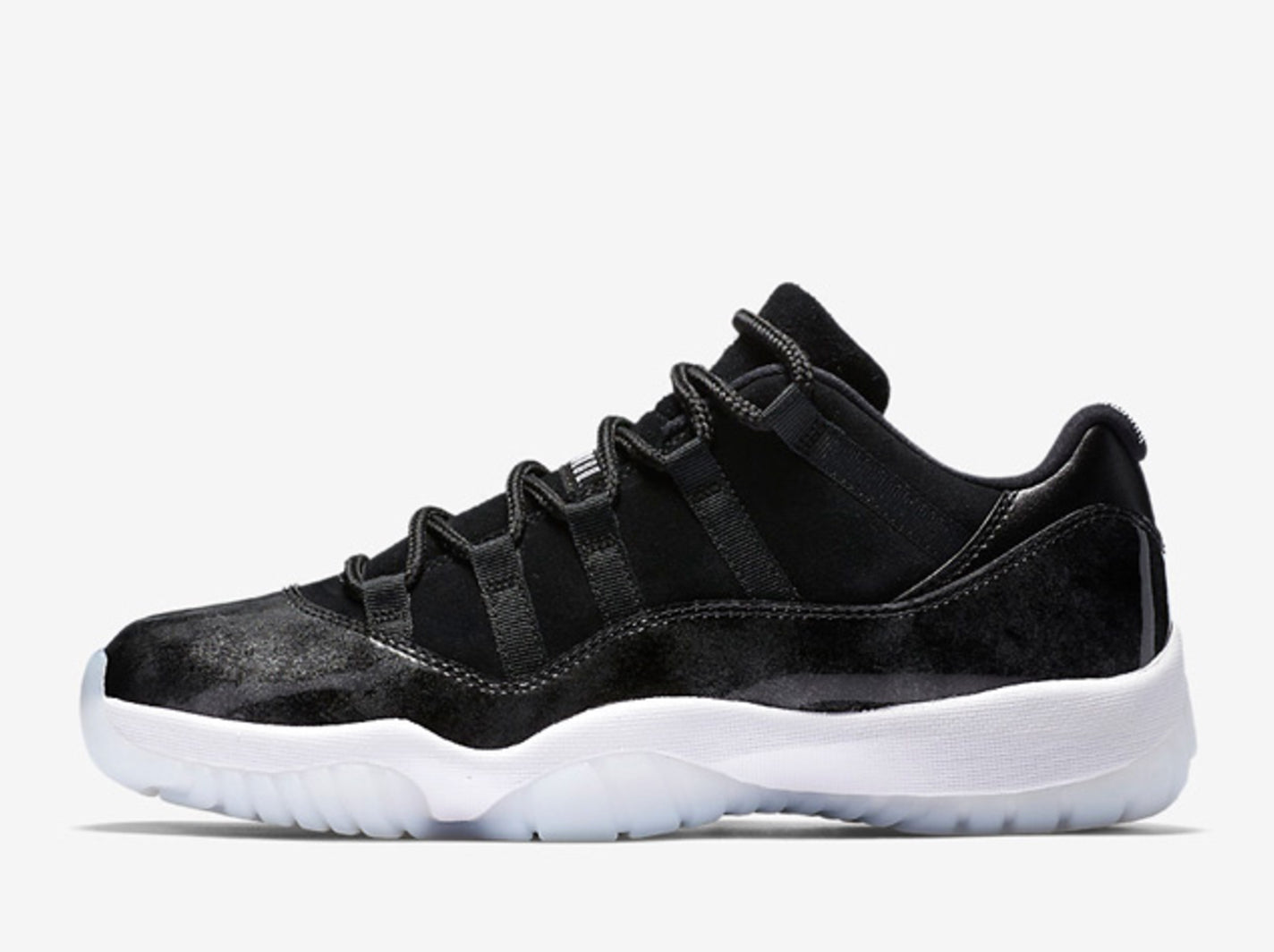 Jordan 11 Black lows
